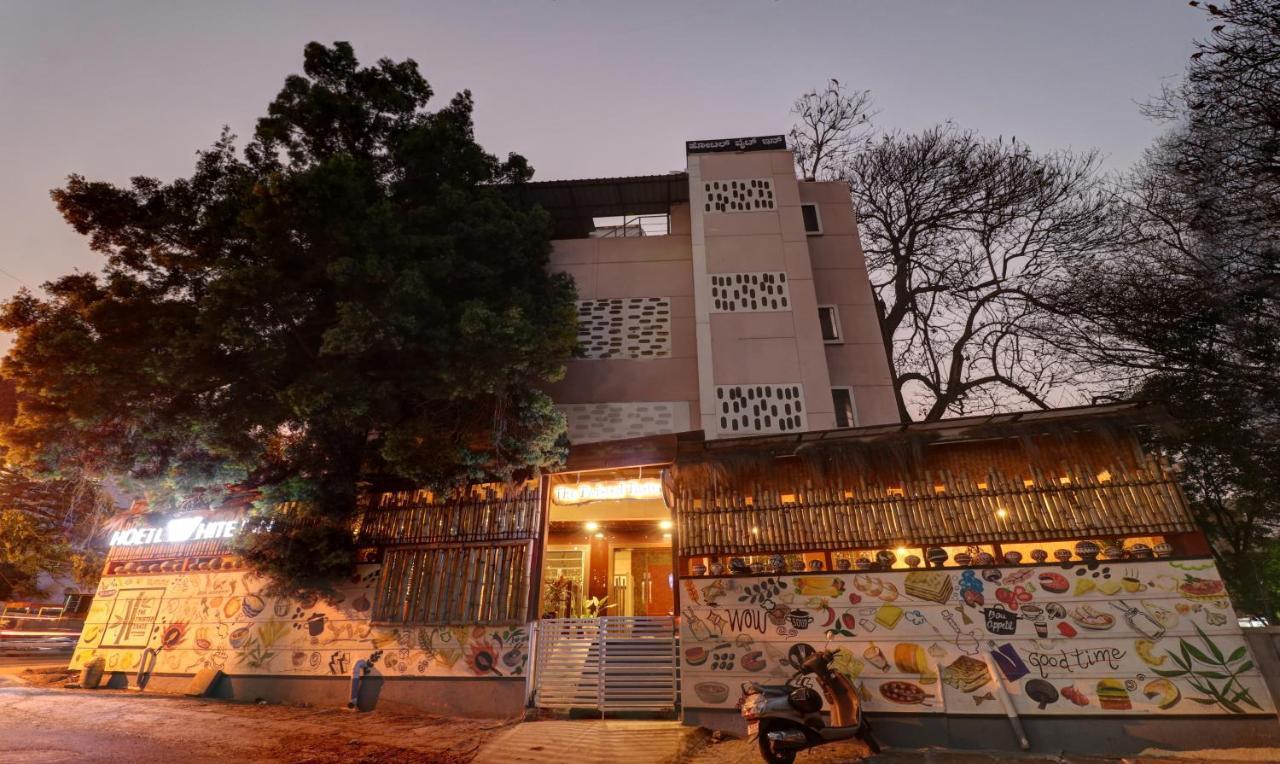 Treebo White Inn Koramangala Бангалор Экстерьер фото