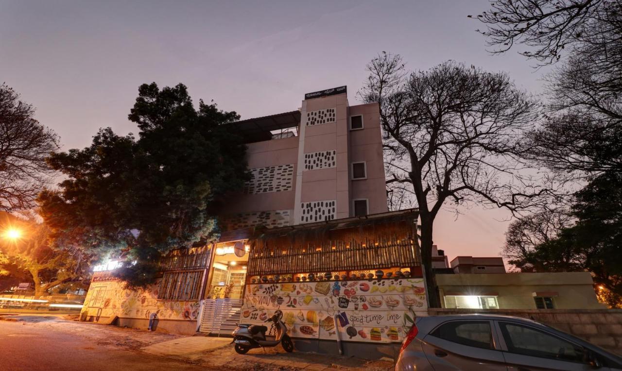 Treebo White Inn Koramangala Бангалор Экстерьер фото